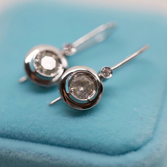 Platinum and Diamond 1.33 Carat Earrings - Picture 8 of 8